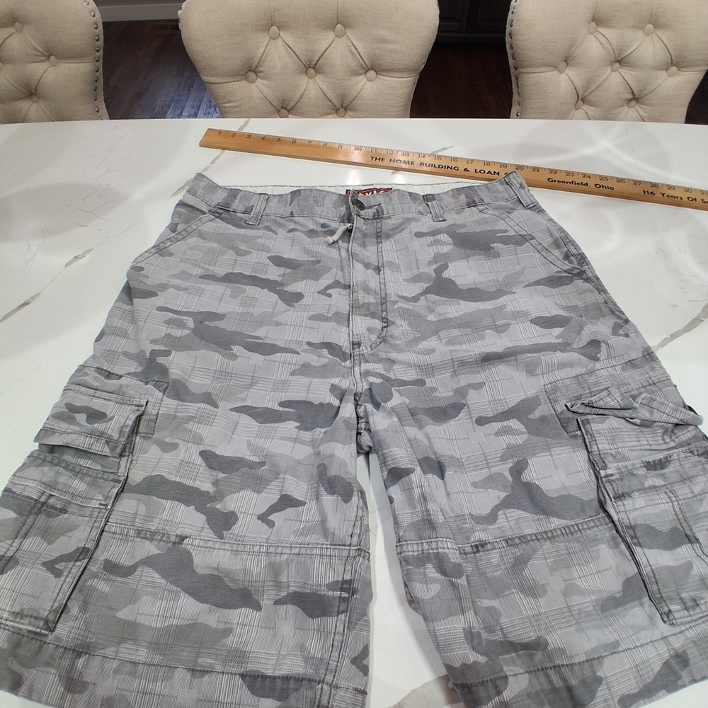 Levi's Men's Cargo Shorts in Gray Camouflage